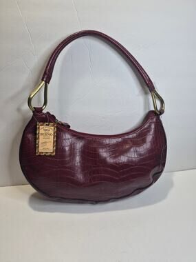Gold Mine MINI By Bueno. Color Burgundy. Shoulder strap.